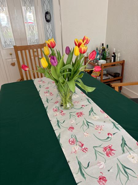 Fabulous quality table runner