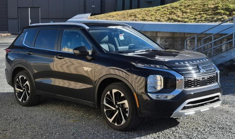 2024 OUTLANDER PHEV