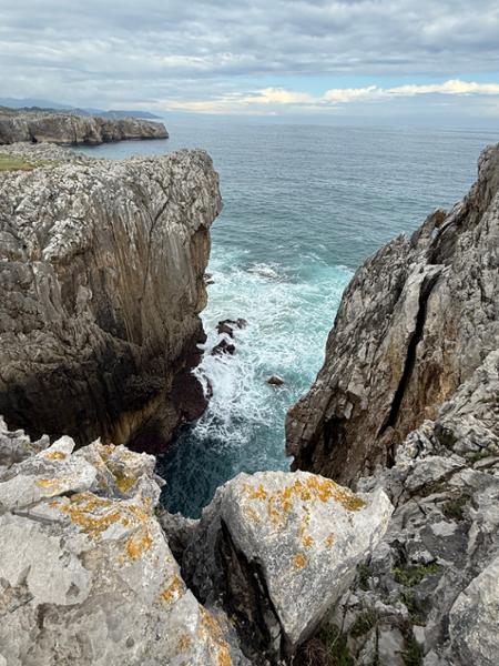 An enjoyable walk on a wild coast