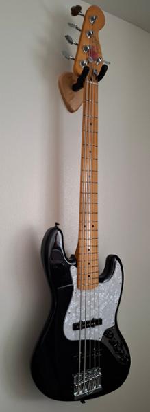 Fender 351 Wall Hanger in Maple