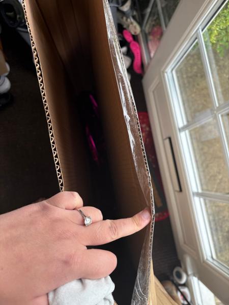 Awful delivery and package and items  damaged