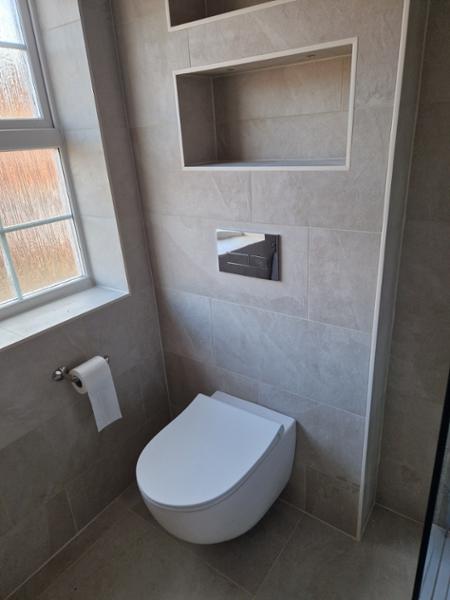Robert Welch Oblique Toilet Roll Holder Fixed