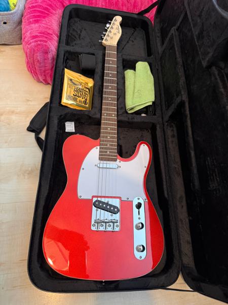 Eastcoast T62 Double-Bound T-Style Electric Guitar In Candy Apple Red