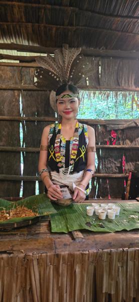 5862-Best of Borneo