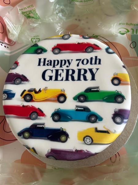 Reliable service -big selection of cakes