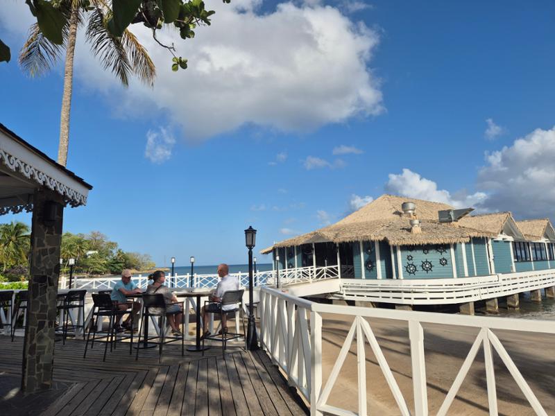 Sandals Halcyon Beach