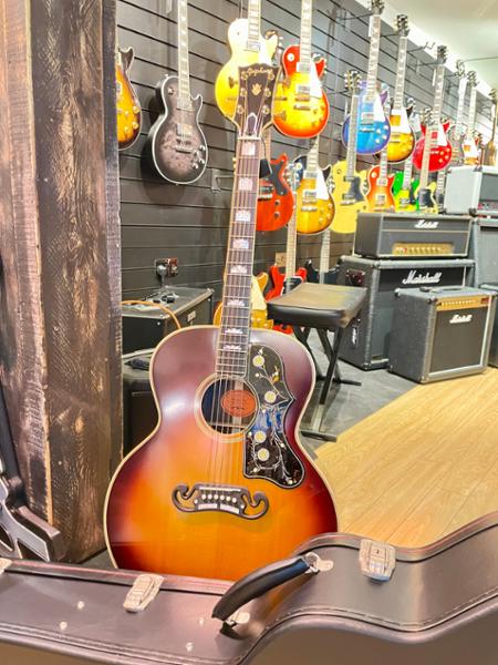 Epiphone Inspired By Gibson Custom Pre-War SJ-200 Rosewood Reissue In Vintage Sunburst