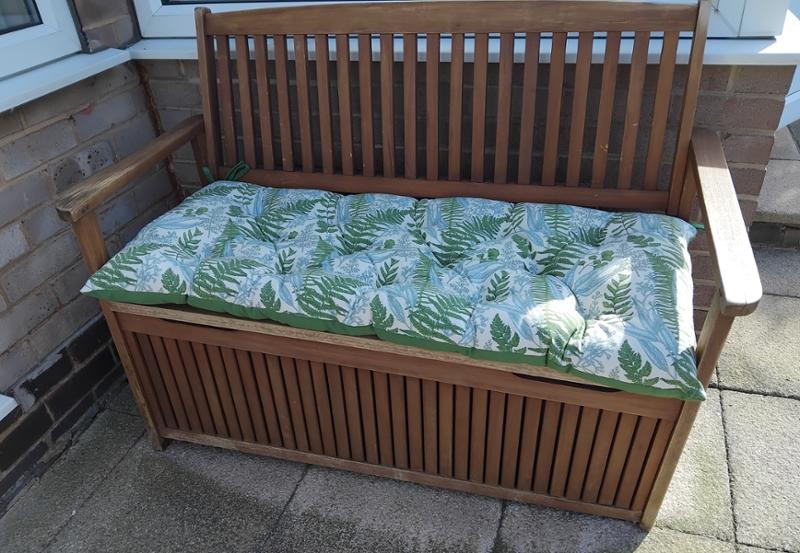 National Trust Fern Bench Pad
