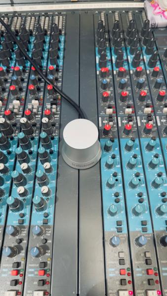 TC Level Pilot X Mixing Knob with XLR Connectors