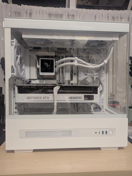 GIGABYTE B850 AORUS STEALTH ICE AMD B850 ATX Socket AM5 Motherboard - White