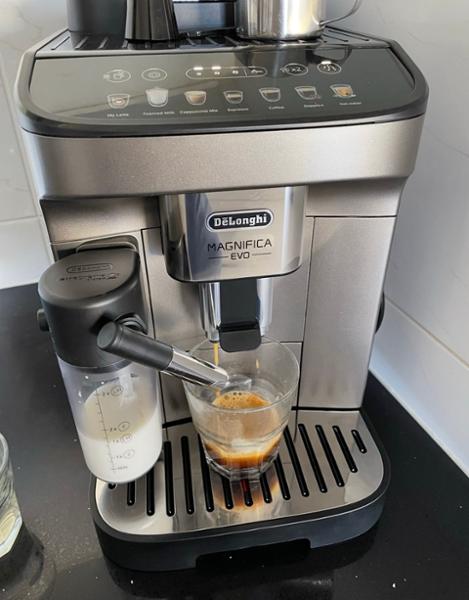 Magnifica Evo One Touch Bean to Cup Coffee Machine Black