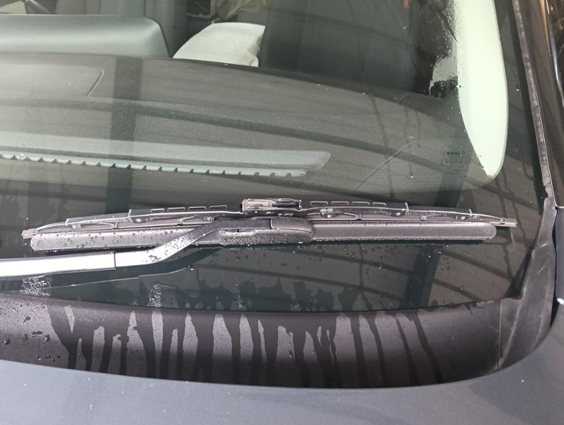 Wiper doesn't match OEM.