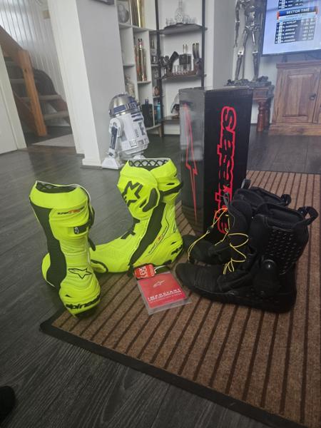 RST super tech R boots
