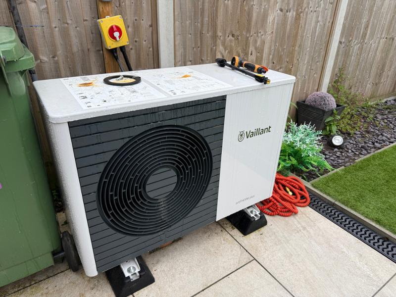 aroTHERM plus VWL 75/6 A 230V S2