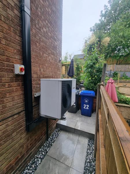 aroTHERM plus VWL 75/6 A 230V S2