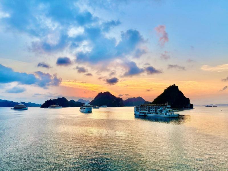 5887-Vietnam Mountain Discovery
