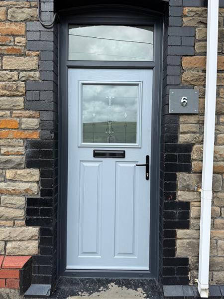 Front Solidor with top light