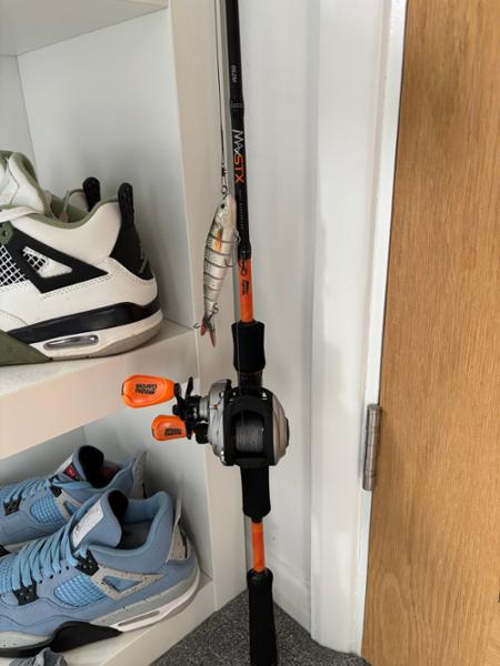 Very good baitcaster and really fast, free shipping