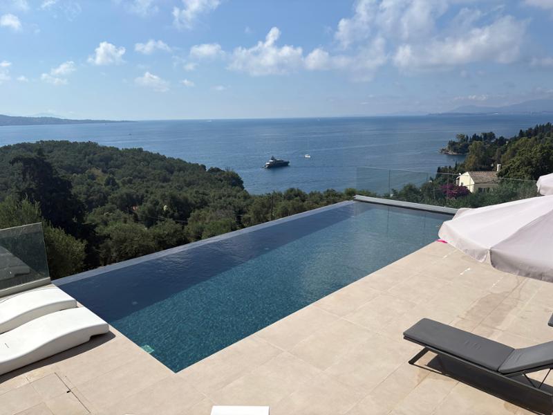 Villa Lefkothea