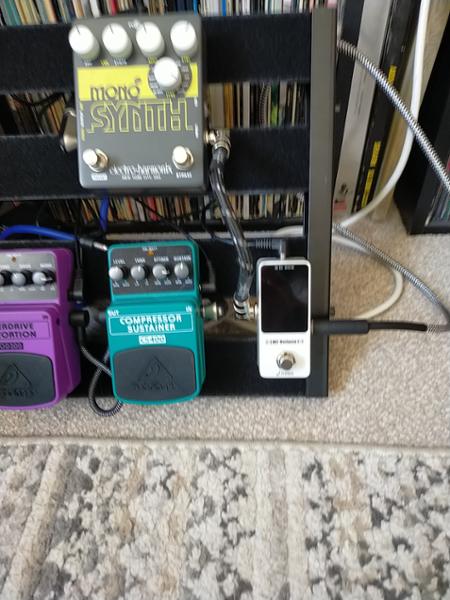Electro Harmonix Mono Synth Pedal
