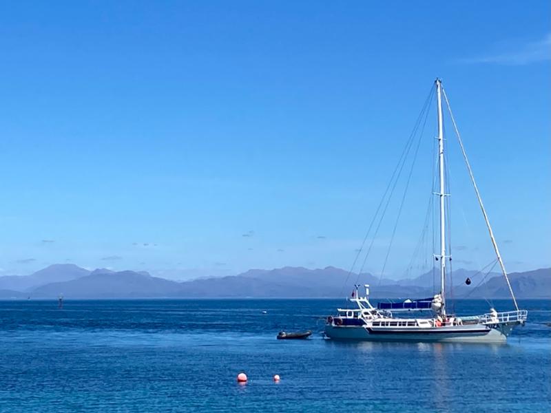 Puffin explorer sailing Mull, Staffa & the Inner islands
