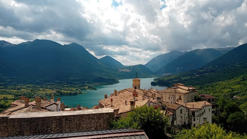 Your holiday: Abruzzo, Italy's Wild Heart Guided Walking