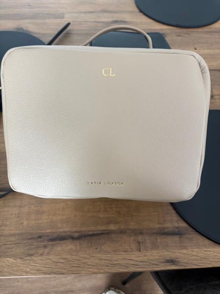 Hanging Makeup and Wash Bag in Light Taupe