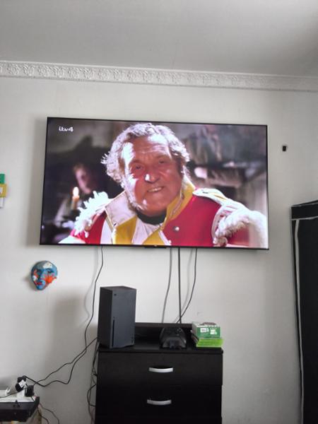 Fantastic tv fantastic quality 💯 satisfied hope it's good investment  long