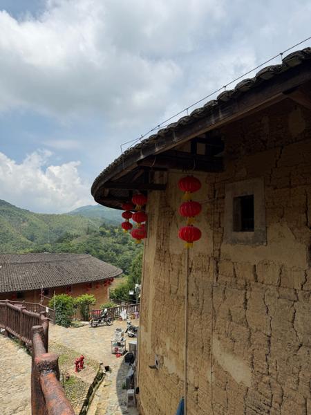 China 27 days loop, dream come true