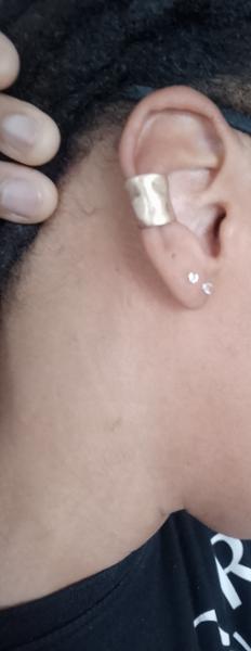 Ear cuff