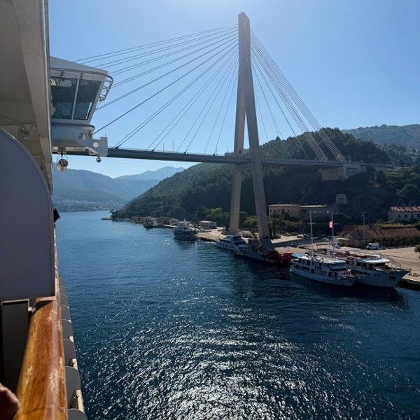 Your cruise on Queen Victoria