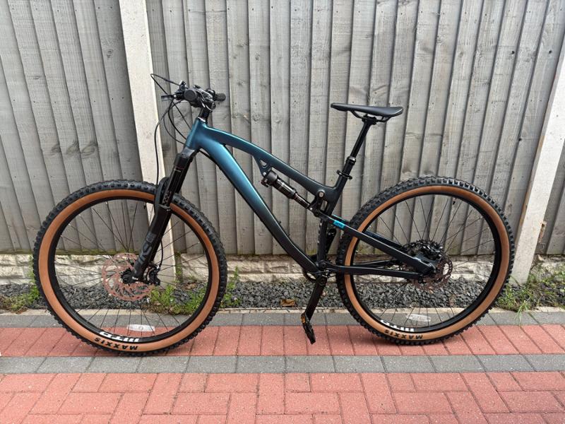 Boardman MTR 9.0 Mens Mountain Bike - M, L, XL Frames