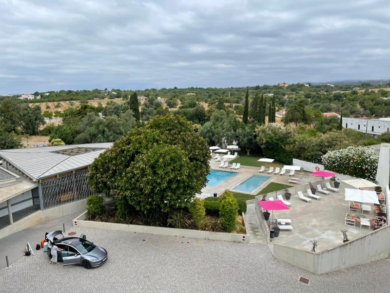 Ozadi Tavira Hotel