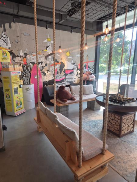 Moxy Hamburg City