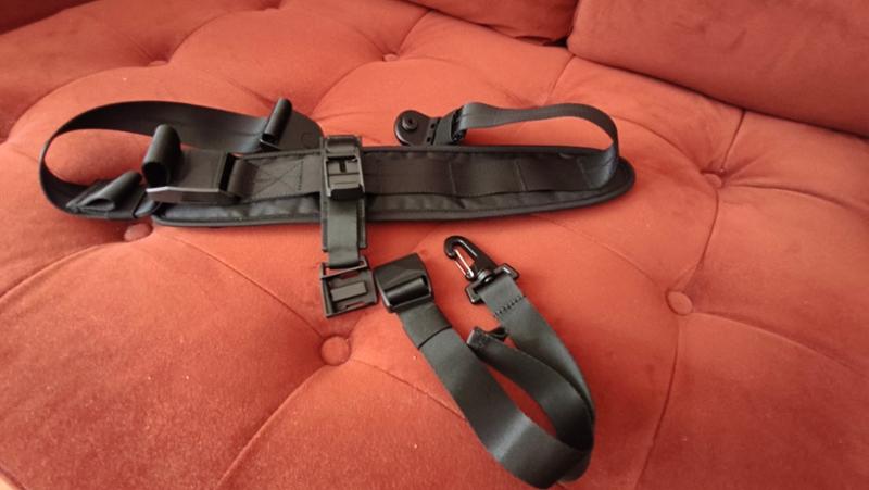 Alpaka Bravo Sling Max v.2 is a great bag for commuting