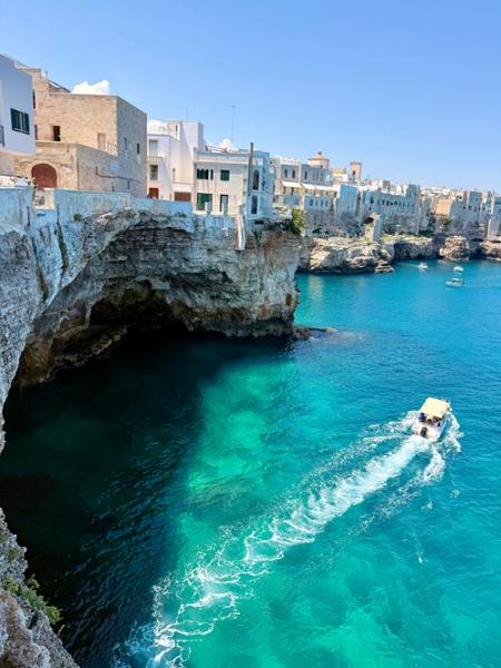 7 Day Authentic Puglia Self Drive incl. Mt Vesuvius, Wine Tastings, Ape City Tour, Lecce, Car Hire, + more