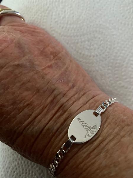 Excellent service, beautiful bracelet. Would definitely buy again