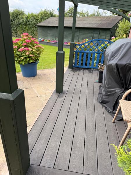 Recycled Mixed Plastic BATTEN FENCING PALE Profile 100 x 25 Square top