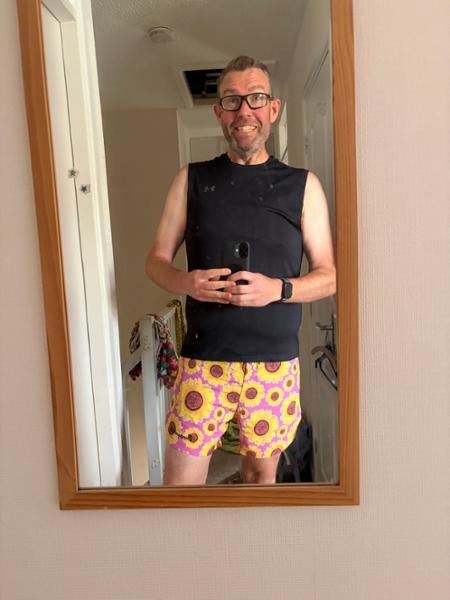 "Chase the sun" classic shorts