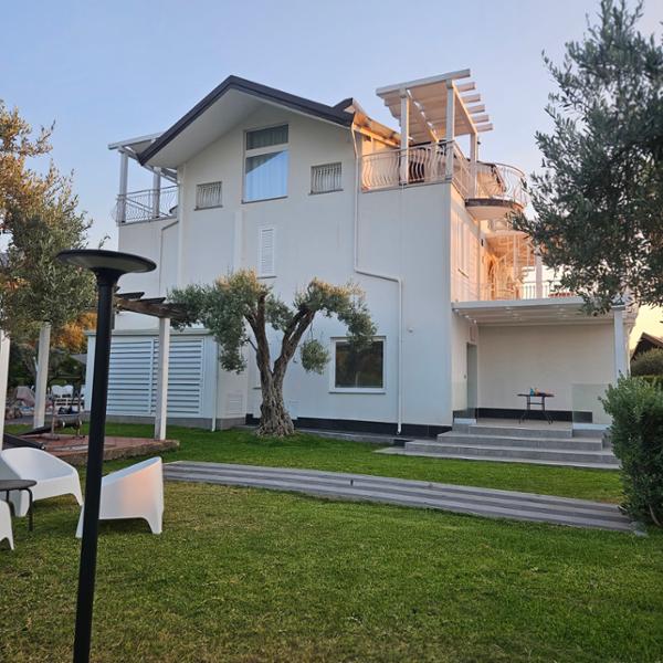 Posto incantevole rutto perfetto host disponibile