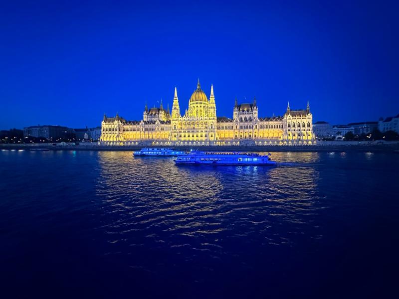 Danube Grandeur & Prague