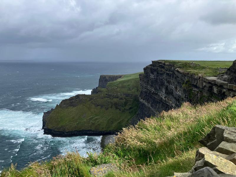 Country Roads of Ireland End Dublin