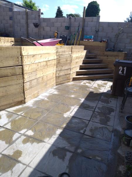 2 x Blended Topsoil £68 per bulk bag - British Standard BS3882:2015 Top Soil suitable for growing vegetables, flower beds and laying Turf or lawn seed