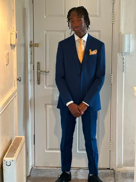 Can my son model for Moss , he looks dapper in your suit👌🏾
