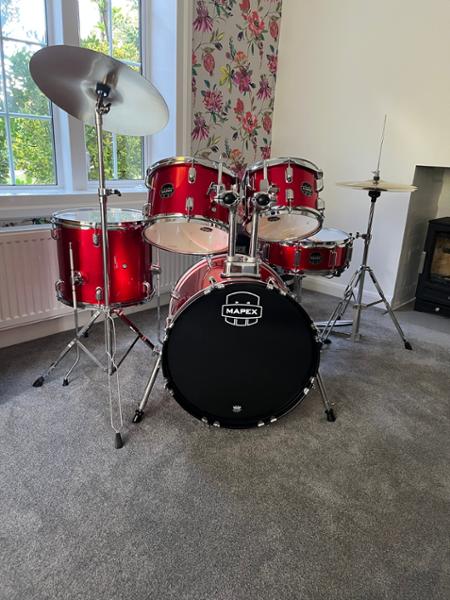 Mapex Comet 18" Acoustic Drum Kit in Infra Red
