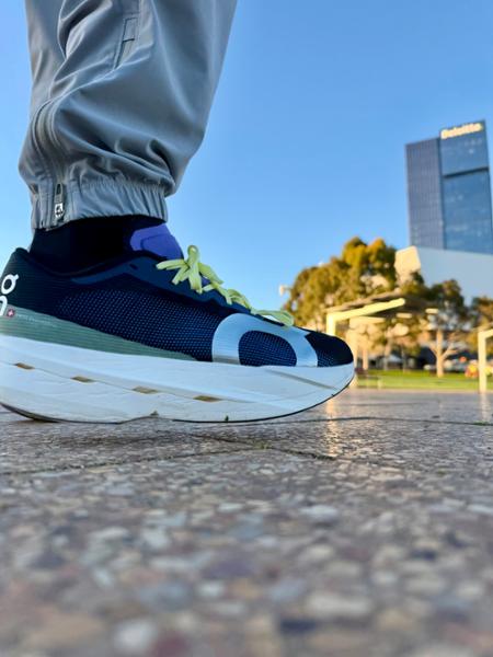 On Cloudboom Volt - Mens Running Shoes