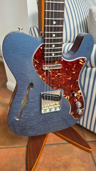 Fender Custom Shop 50's Thinline Telecaster in Super Faded Aged Midnight Blue