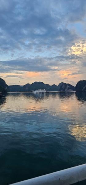 5701-Highlights of Vietnam