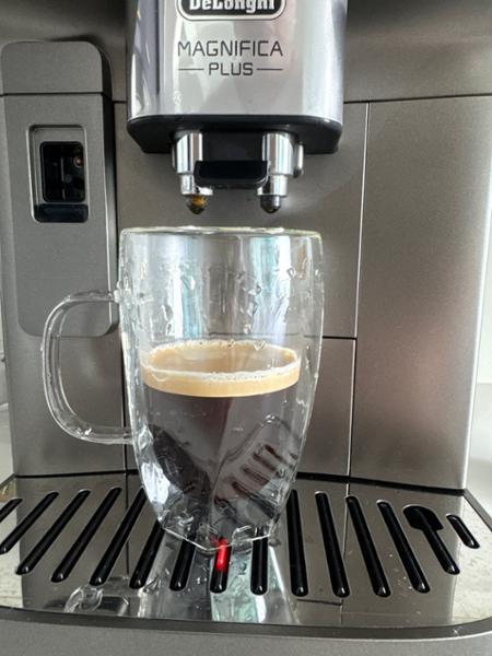 Magnifica Plus Bean to Cup Coffee Machine - Black