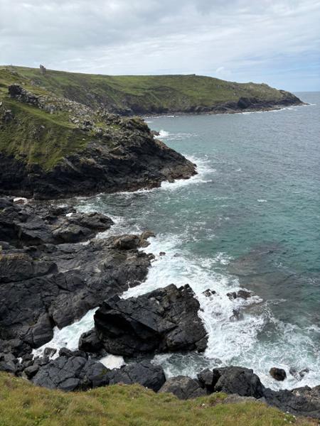 Discover Shades of the English Countryside featuring London, Cornwall & Cotswolds on 06/25/2026
